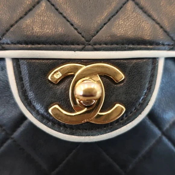 AUTHENTIC CHANEL single flap lambskin matelasse black shoulder bag 24k gold - Picture 7 of 16